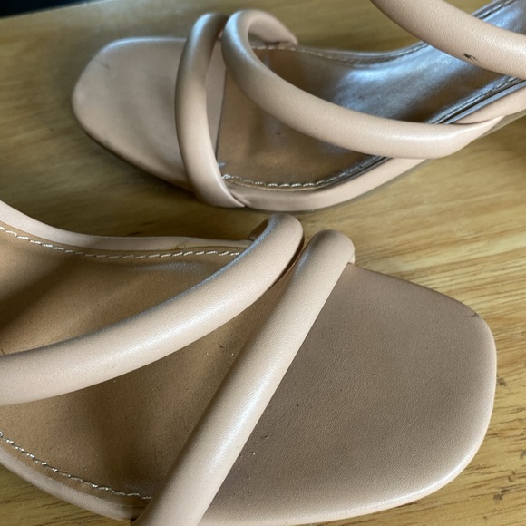 DV BY DOLCE VITA Myla Womens Nude Heeled Mules - Picture 6 of 6